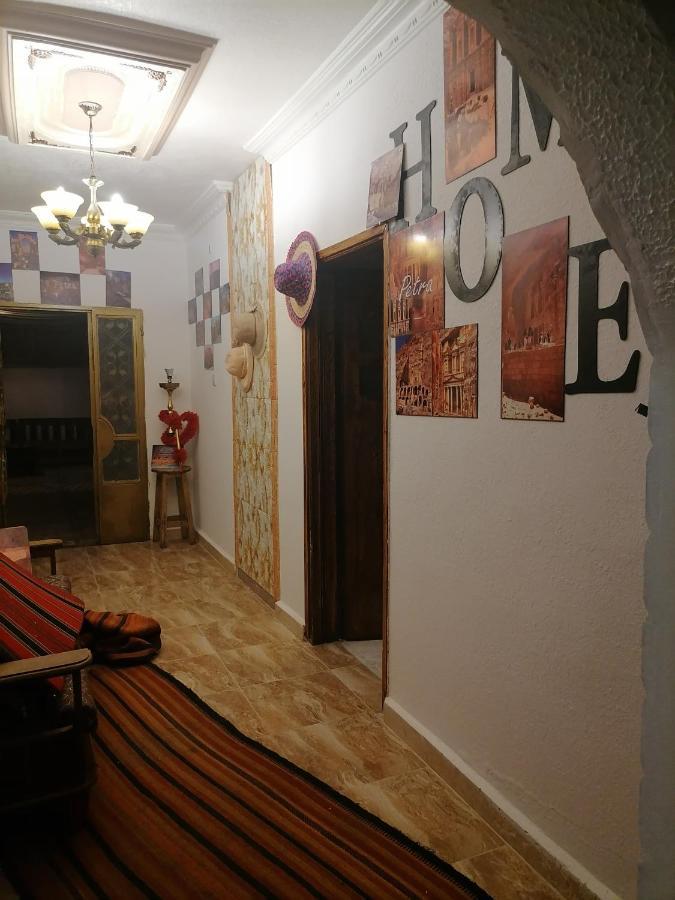 Petra Glamour Hostel Aţ Ţayyibah Buitenkant foto